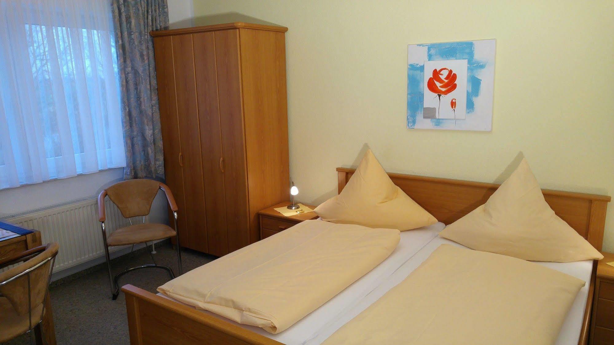 Naturwert Hotel Garni Ursula Krummhörn Esterno foto