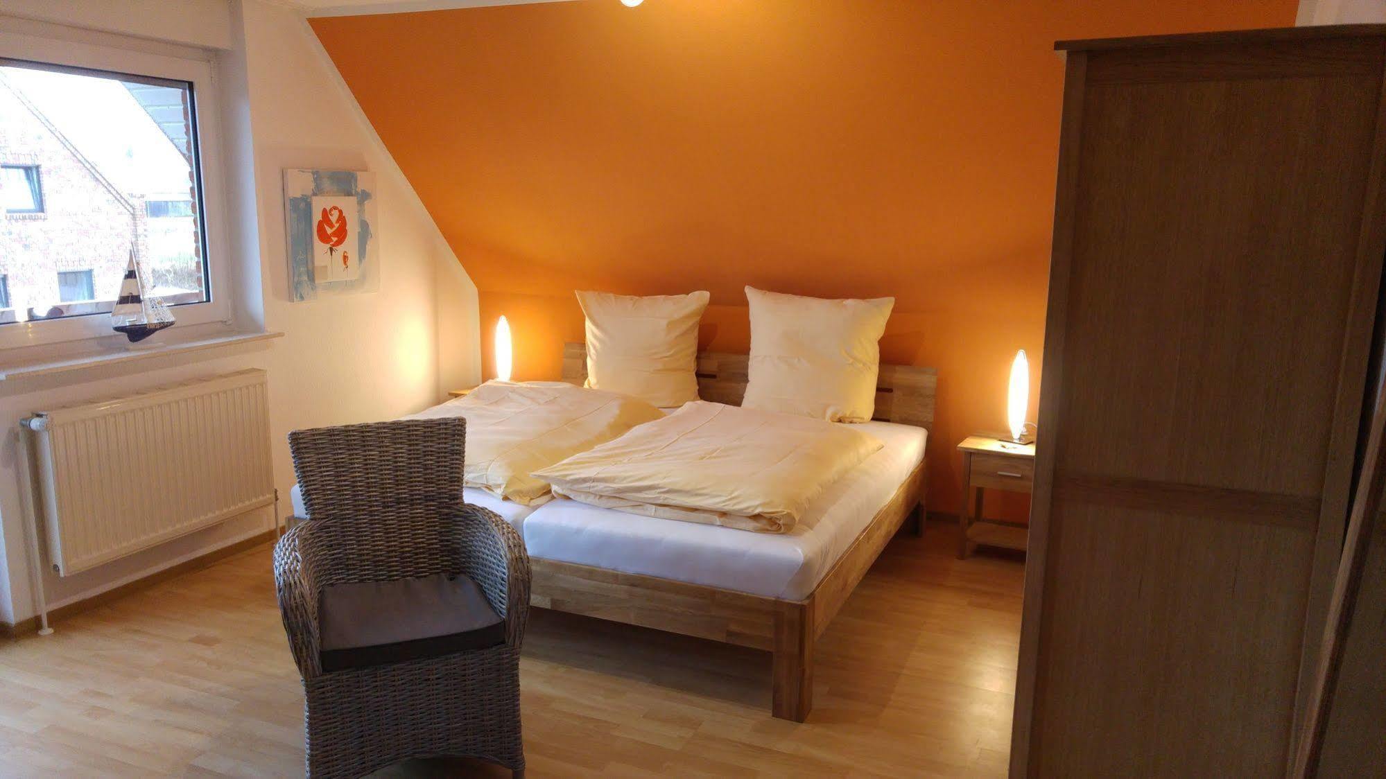 Naturwert Hotel Garni Ursula Krummhörn Esterno foto