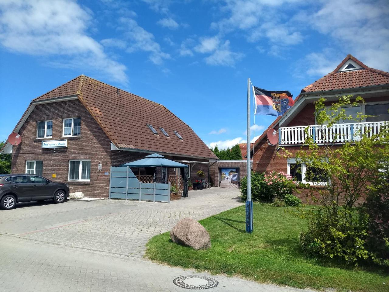 Naturwert Hotel Garni Ursula Krummhörn Esterno foto